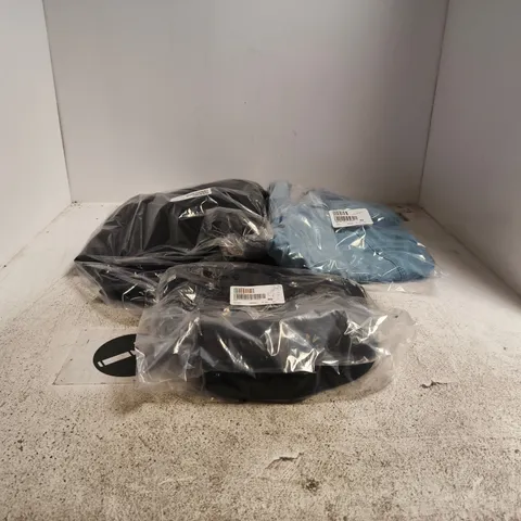BOX OF APPROXIMATELY 30 ASSORTED CLOTHING ITEMS TO INCLUDE KIPLING, RUTH LANGSFORD, D & CO ETC