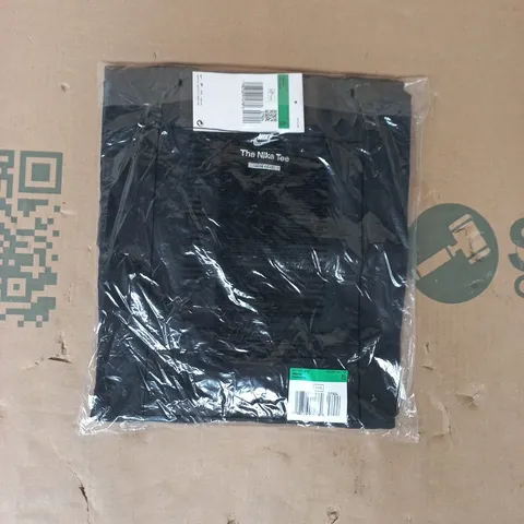 BAGGED NIKE - THE NIKE TEE LOOSE FIT T-SHIRT IN BLACK SIZE XL