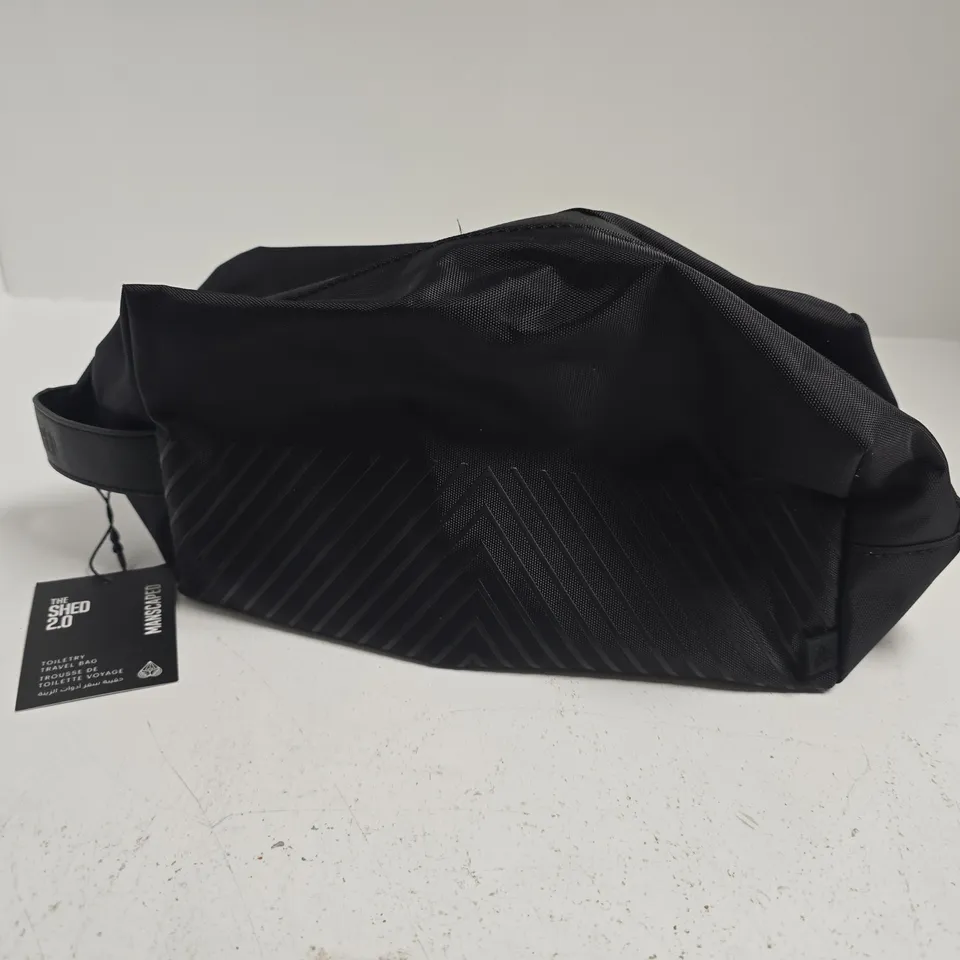 MASCAPED THE SHED2.0 TOILETRY BAG