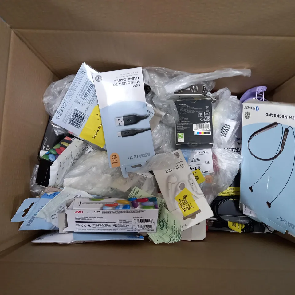 BOX OF APPROXIMATELY 30 ASSORTED ELECTRICALS TO INCLUDE WIRED GAMING HEADSET, ONE FOR ALL SV9420 AMPLIFIED HDTV INDOOR AERIAL, JVC GUMY EARBUDS, ETC