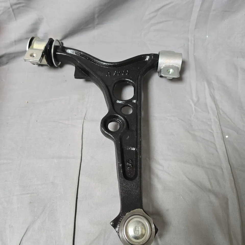 BILSTEIN FRONT CONTROL ARM (QUERLENKER) – SUSPENSION PART