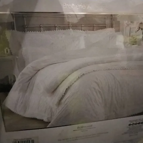 BLANCHE BEDSPREAD SET WITH PILLOW WHITE