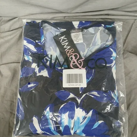 APPROXIMATELY 25 KIM & CO PRINTED SMOCKED WAIST MIDI DRESSES - S/P