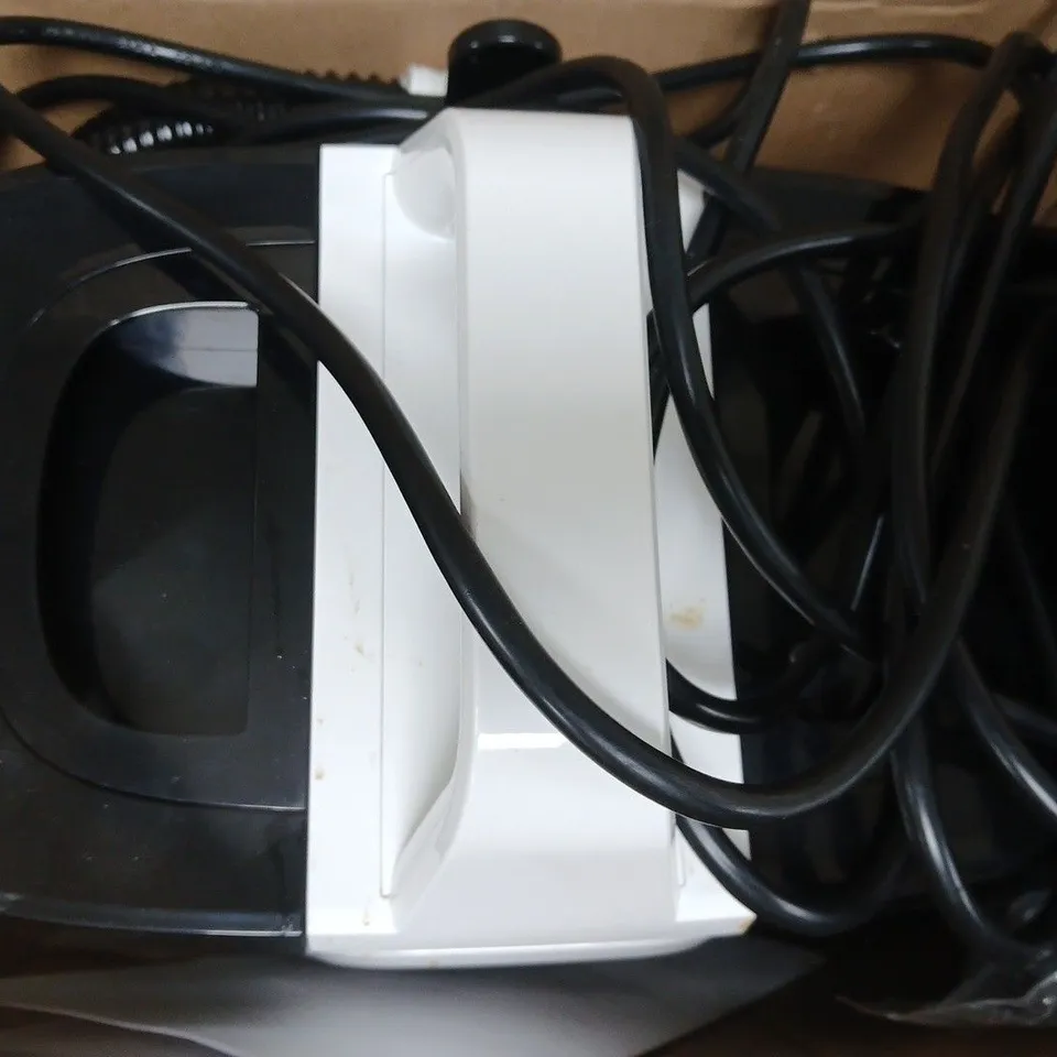 BOXED LIVMORE EASYCLEAN SPOT CLEANER IN WHITE