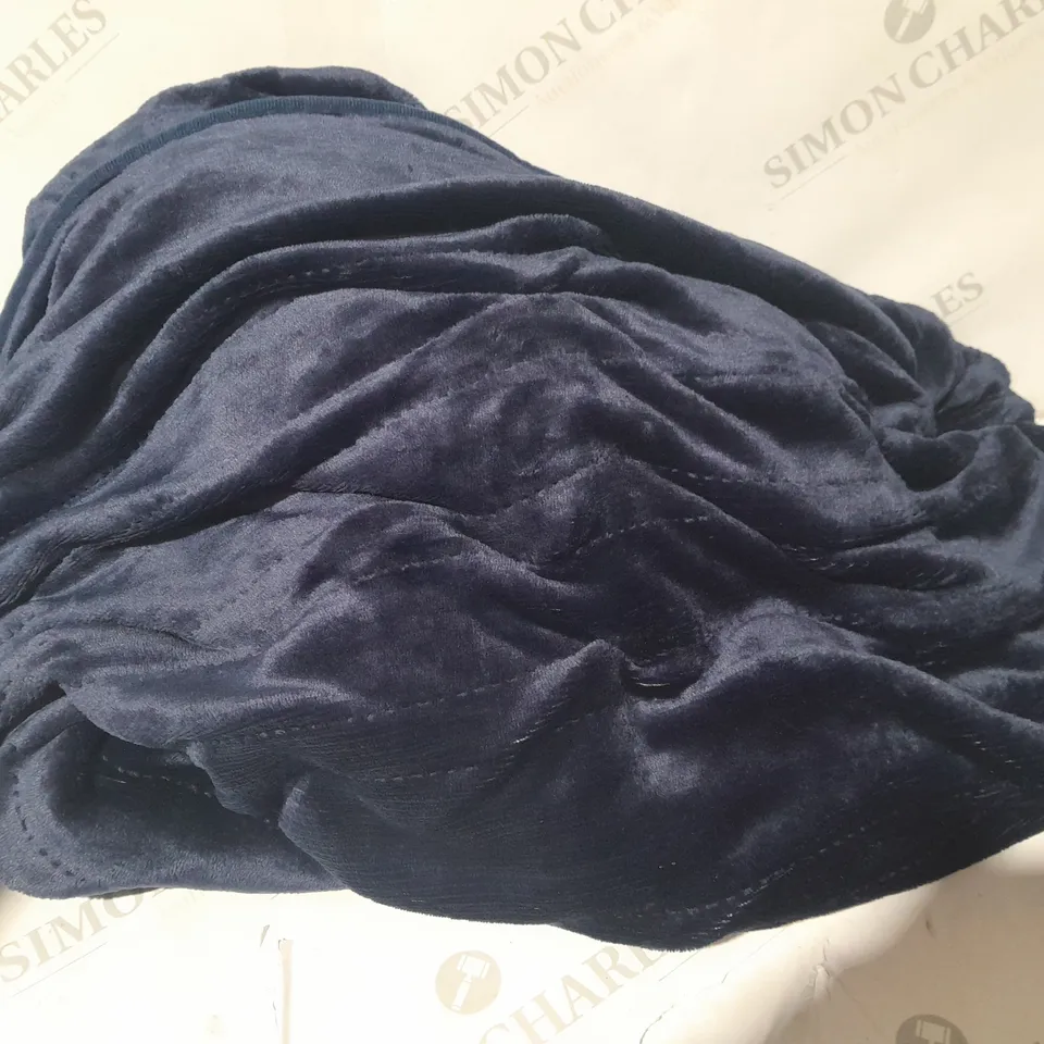 COZEE HOME HEATED PLUSH WEARABLE TV BLANKET IN NAVY
