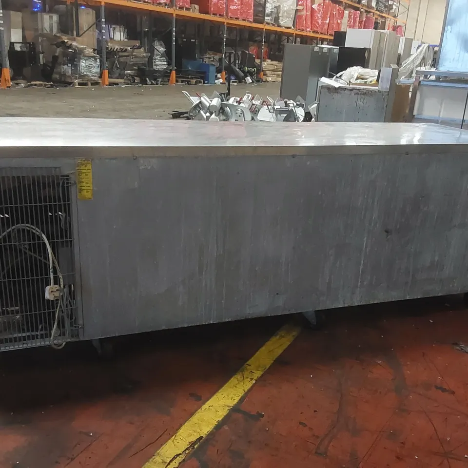 COMMERCIAL 4 DOOR COUNTER FRIDGE CABINET