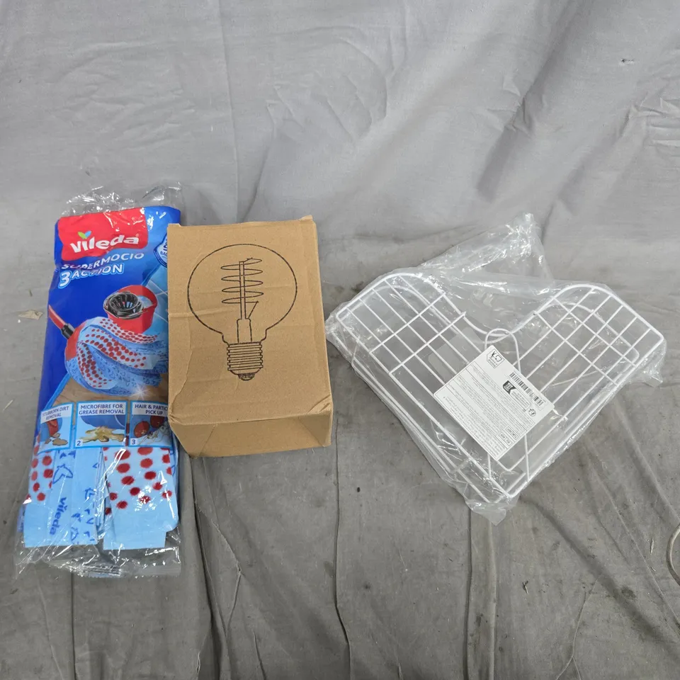 A BOX OF APROXIMATELY 10 ASSORTED  ITEMS TO INCLUDE Vileda Mop Heads Pack; Lightbulb Box Item & White Wire Rack – Mixed Homeware Lot