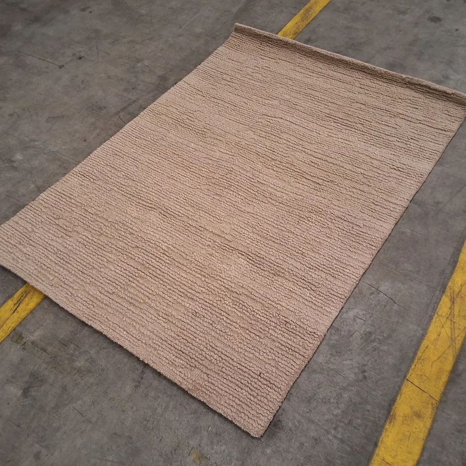 BEIGE TEXTURED RUG RUNNER APPROXIMATELY 120×170CM