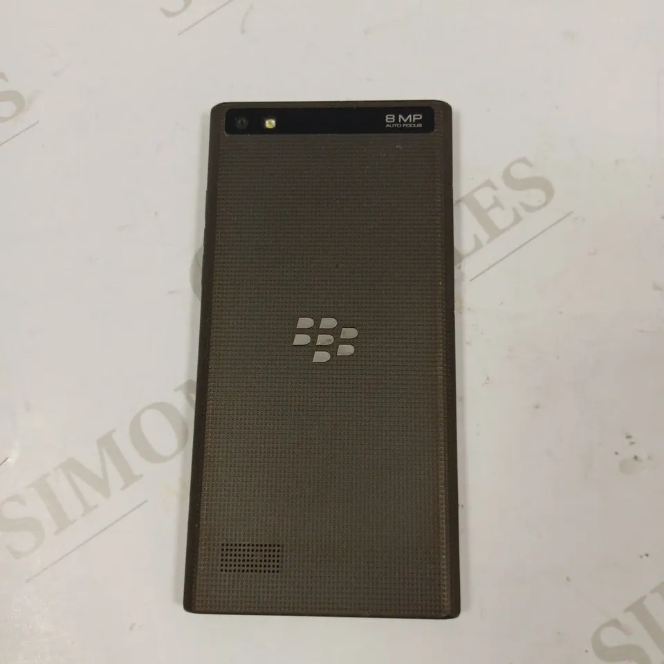 BLACKBERRY LEAP PHONE