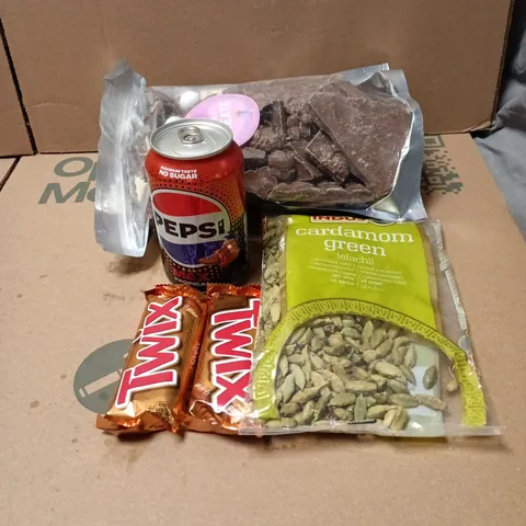 TOTE OF APPROXIMATELY 20 ASSORTED FOOD/DRINK ITEMS TO INCLUDE CADBURY TREATS, PEPSI MAX TROPICAL, CARDAMOM GREEN, TWIX ETC