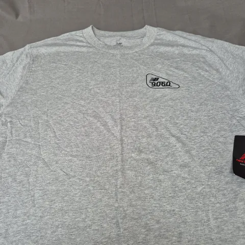 NEW BALANCE GRAPHIC TEE SIZE L 