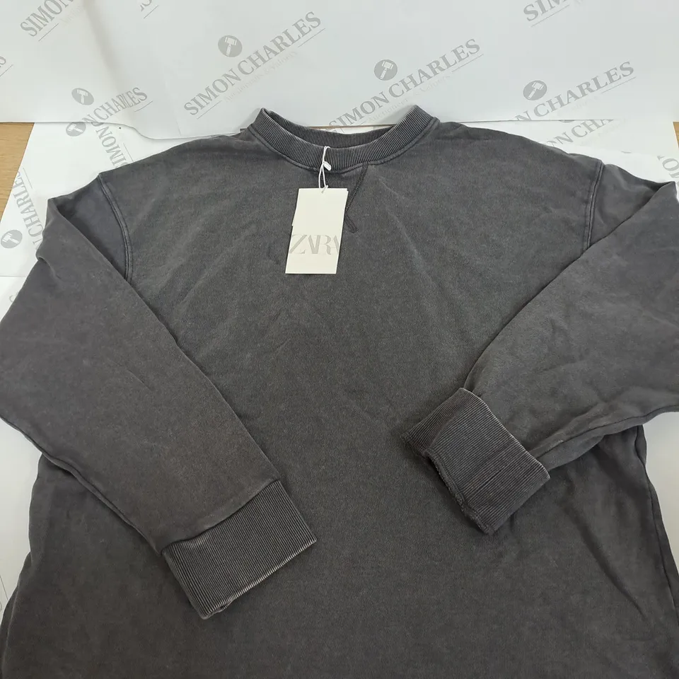 ZARA CASUAL SWEATSHIRT SIZE S