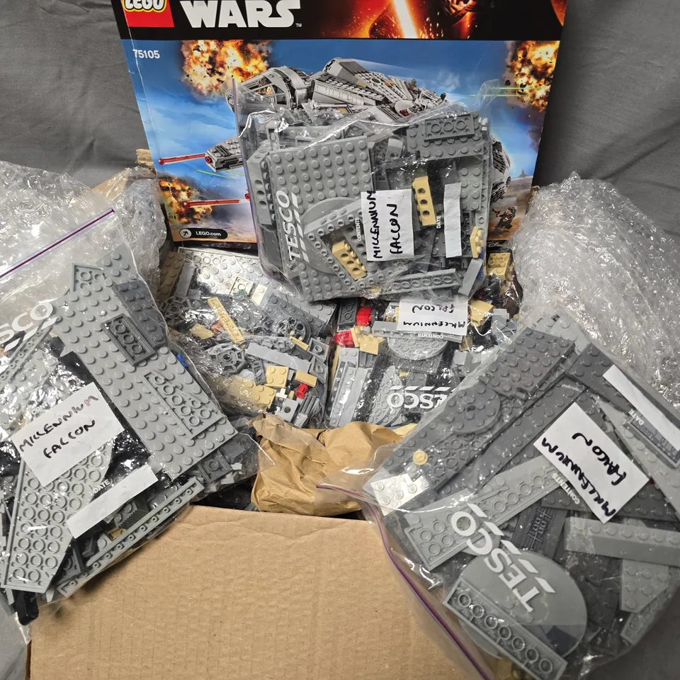 UNBOXED LEGO STAR WARS 75105 MILLENIUM FALCON PIECES