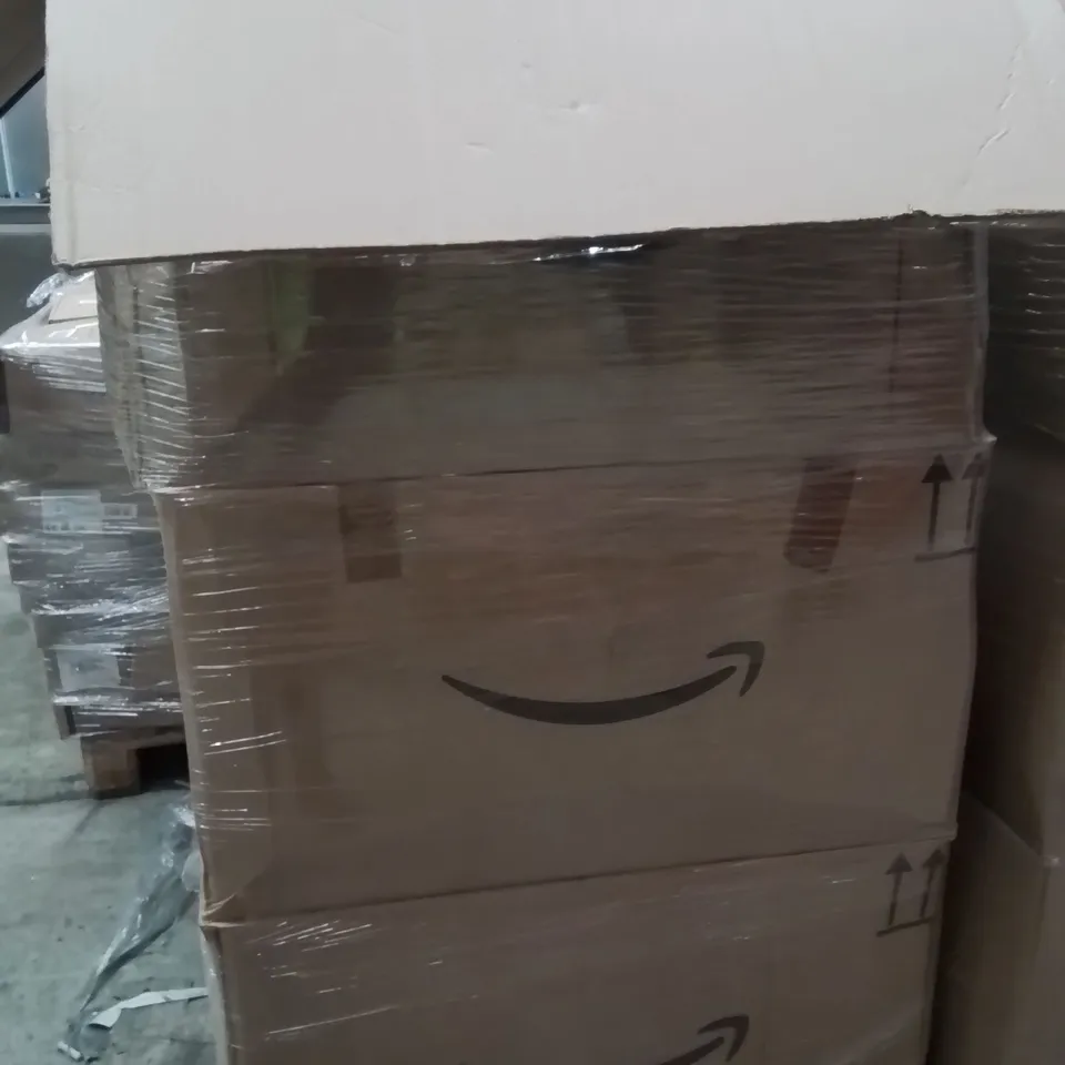 PALLET TO CONTAIN A LARGE QUANTITY OF TABLET CASES AND SCREEN PROTECTORS
