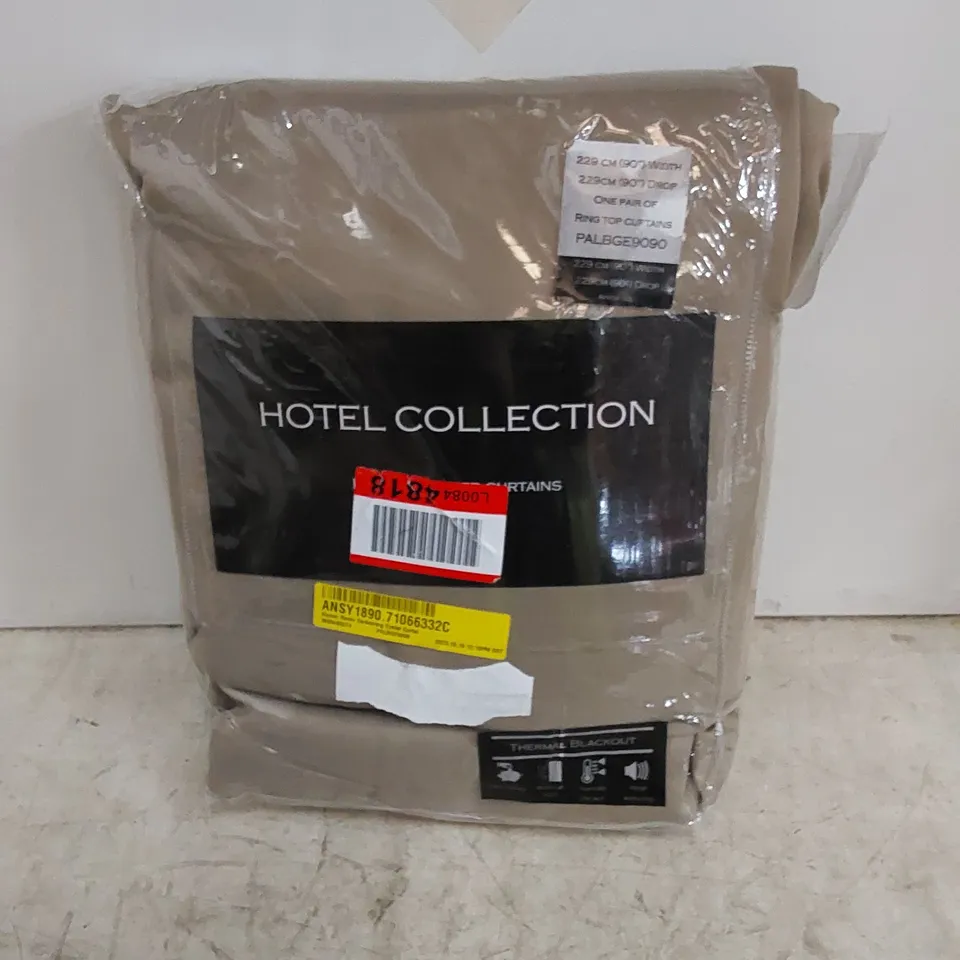 BAGGED ALYSON ROOM DARKENING EYELET CURTAINS // SIZE 229 X 229cm