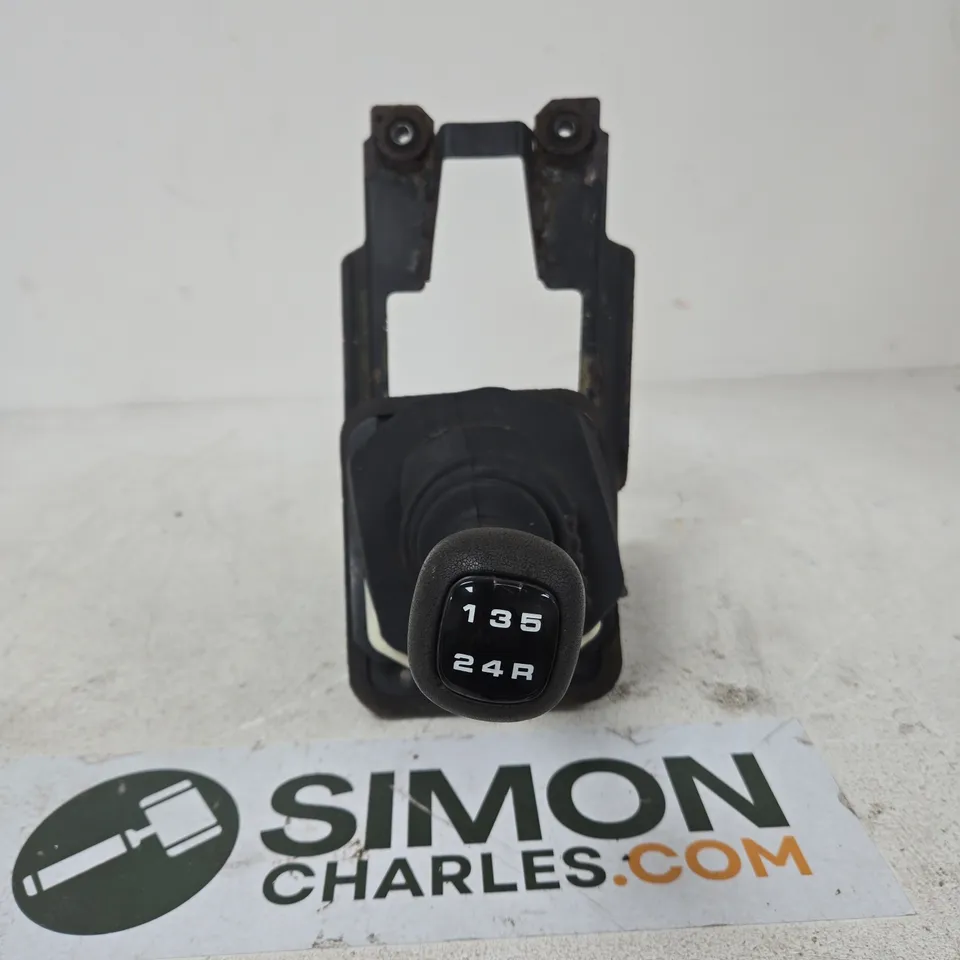FORD GEAR BOX VEHICLE REPLACEMENT PART BOXED