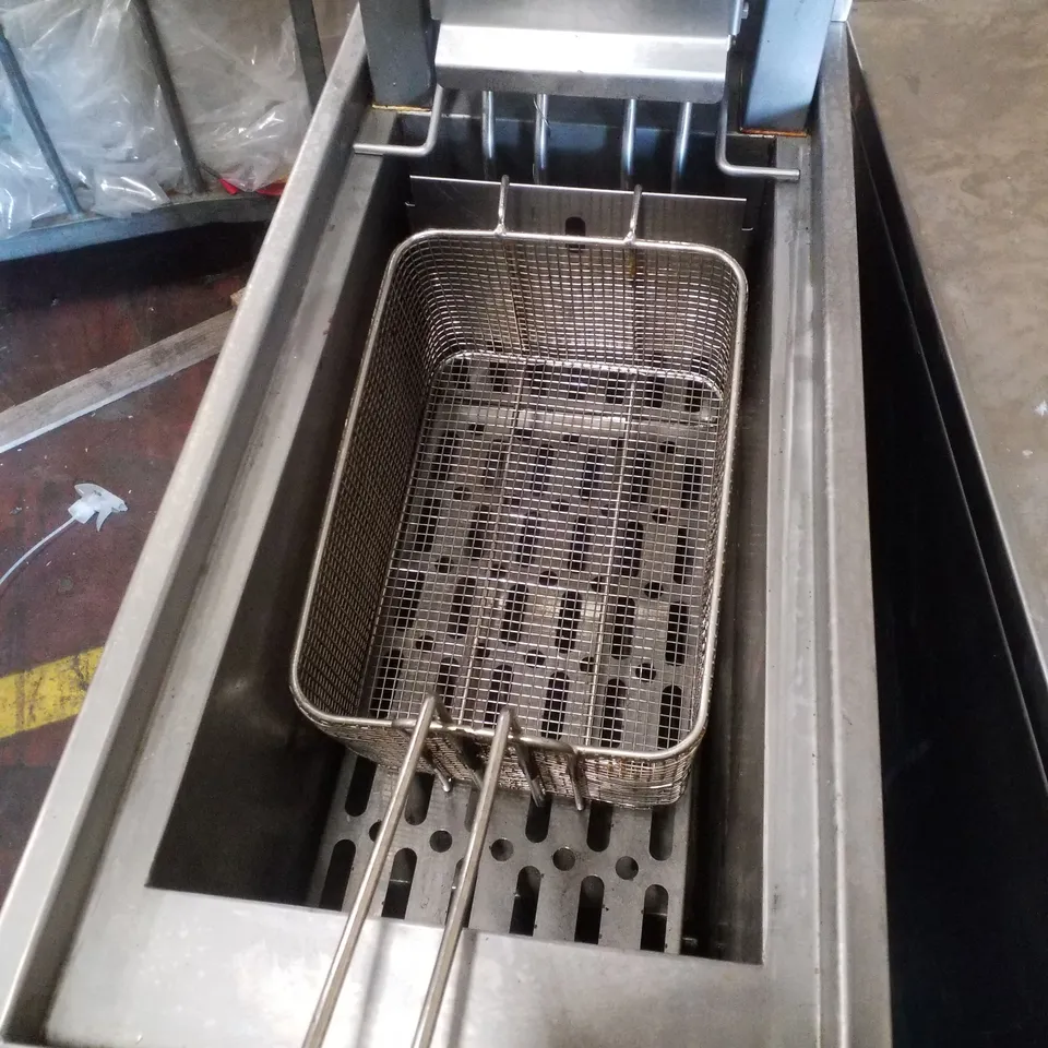 FALCON E3830 ELECTRIC FRYER