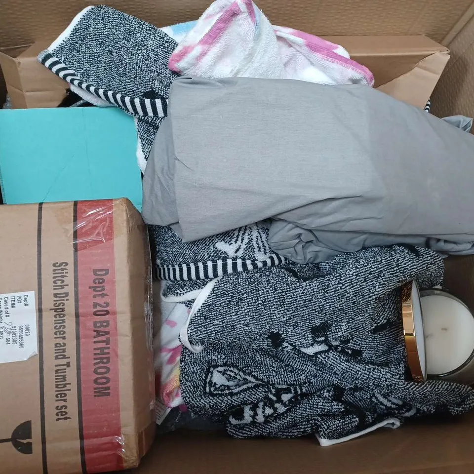 BOX OF APPROX 10 ASSORTED ITEMS TO INCLUDE - DISNEY STITCH 4 CEREAL BOWLS , ROSE & OUD CANDLE , FAMILY ETC