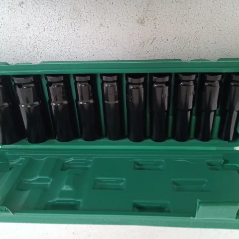 12-Piece Socket Set in Green Plastic Case