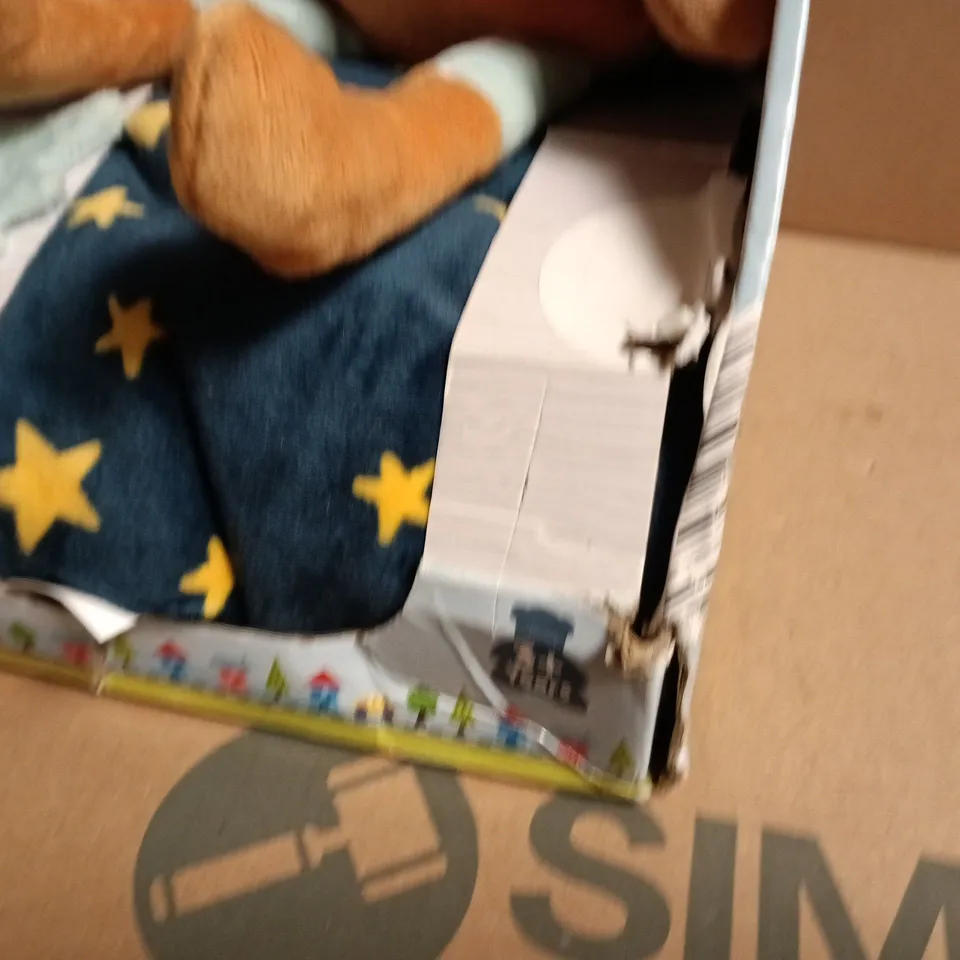 LITTLE TOWN SUPER HERO SLEEPOVER SET – 6 PIECE PLUSH TOY BOXED