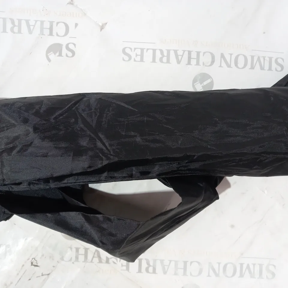 DELK FROSTGUARD PROTECTIVE WINDSHIELD COVER SET IN BLACK