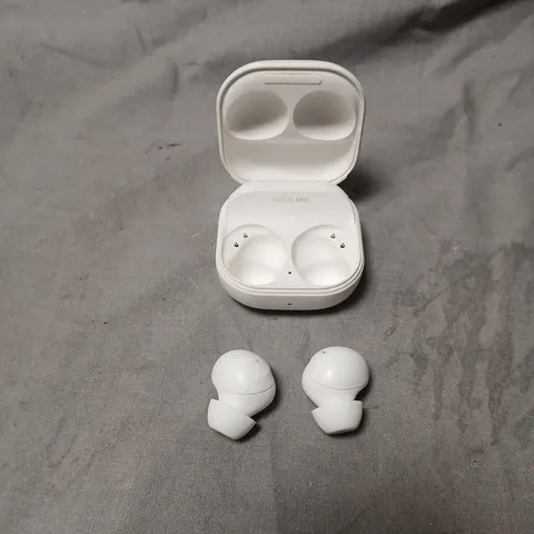 SAMSUNG GALAXY BUDS PRO 2 WIRELESS EARBUDS SM-R510R WITH CHARGING CASE - WHITE