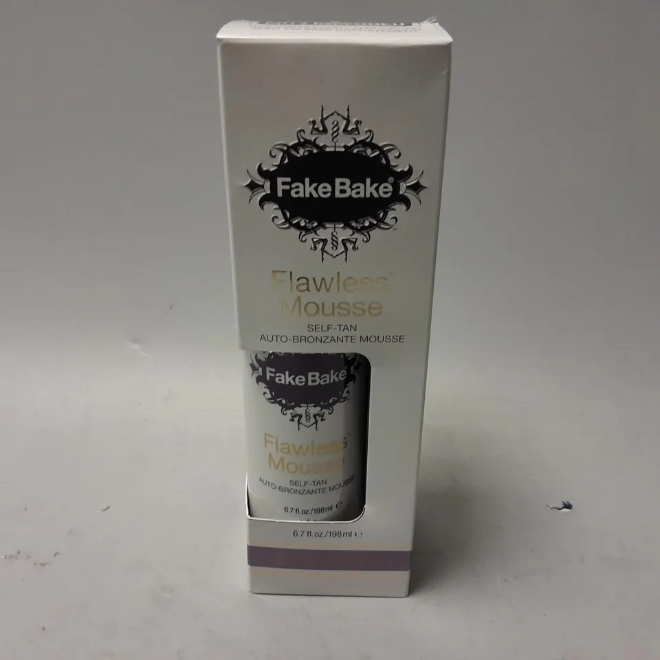 BOXED FAKEBAKE SELF-TAN FLAWLESS MOUSSE (198ml)