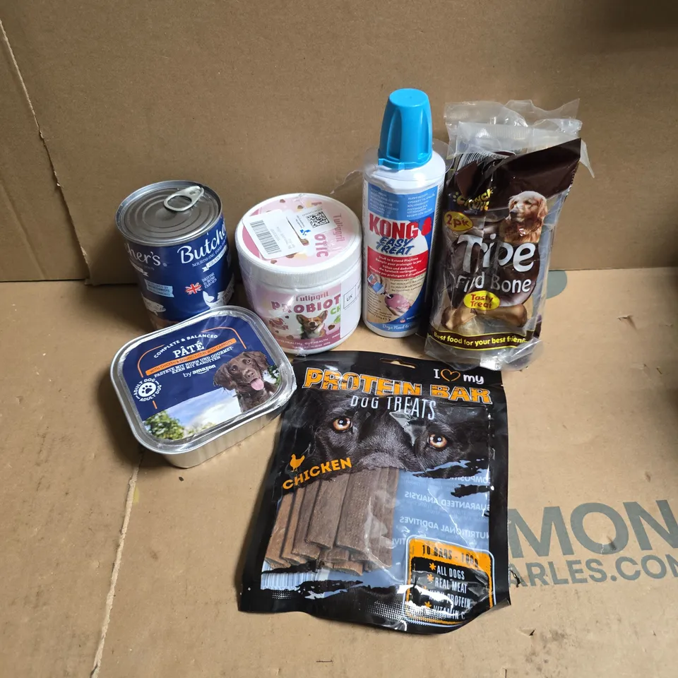 APPROXIMATELY 12 ASSORTED DOG FOOD & SUPPLIES TO INCLUDE PROTEIN BAR DOG TREATS, PROBIOTIC CHEWS, CHICKEN PATE, ETC