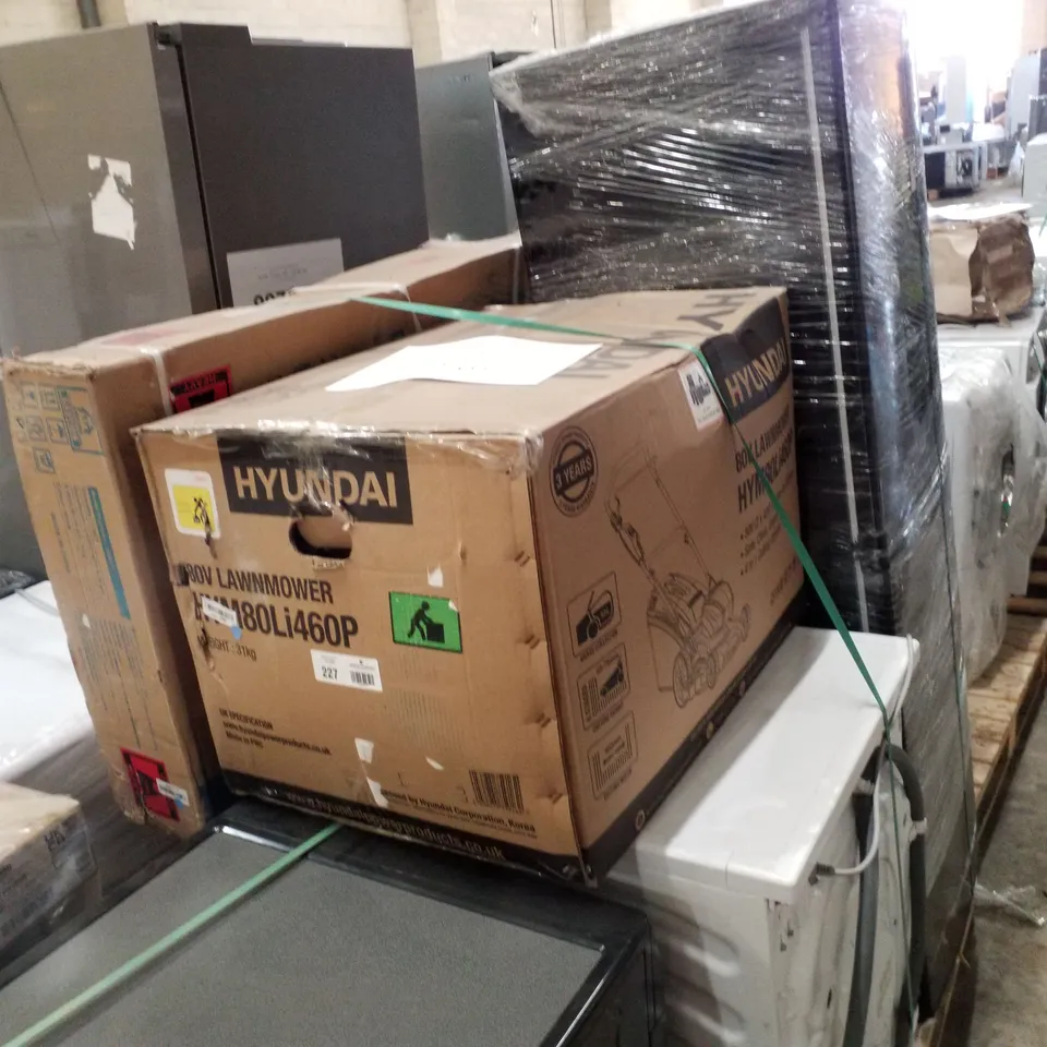 PALLET CONTAINING APPROXIMATELY 5 RAW ELECTRICAL ITEMS TO INCLUDE: