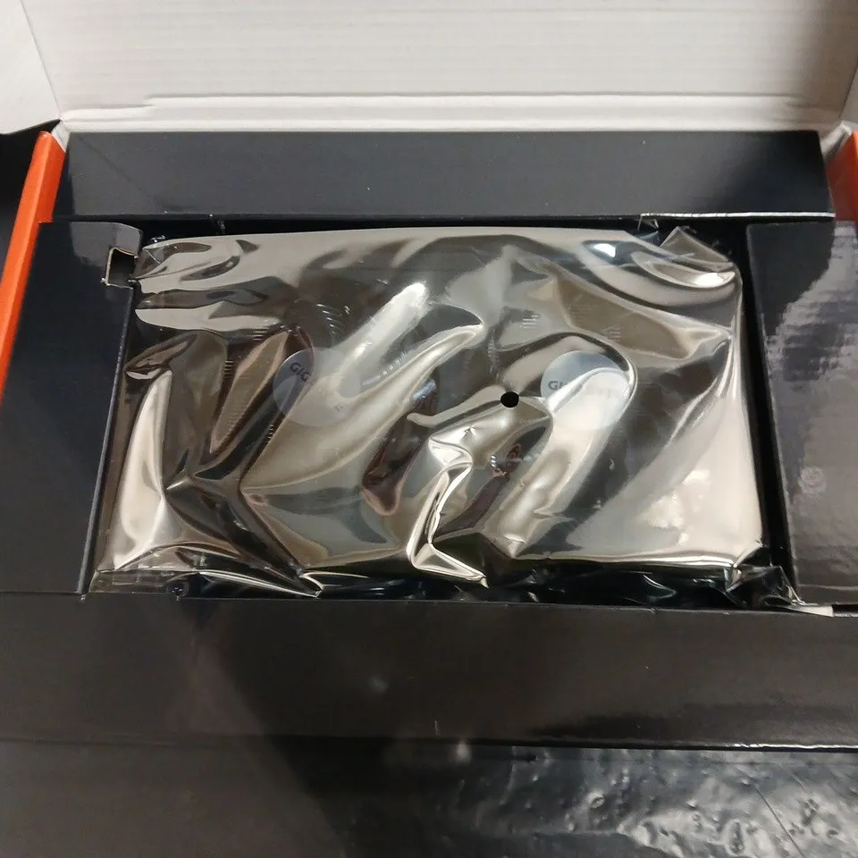 GIGABYTE GEFORCE RTX 4060 WINDFORCE OC 8G GRAPHICS CARD