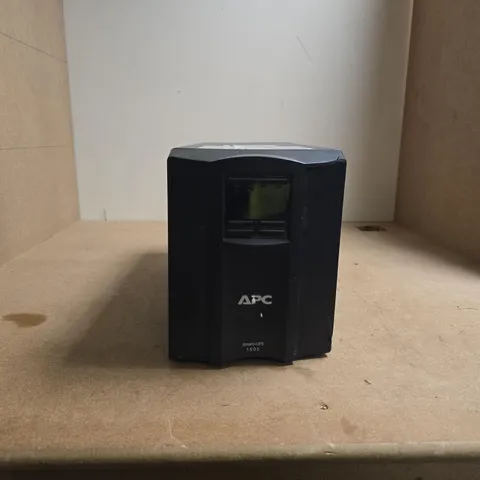 APC SMART UPS 1500