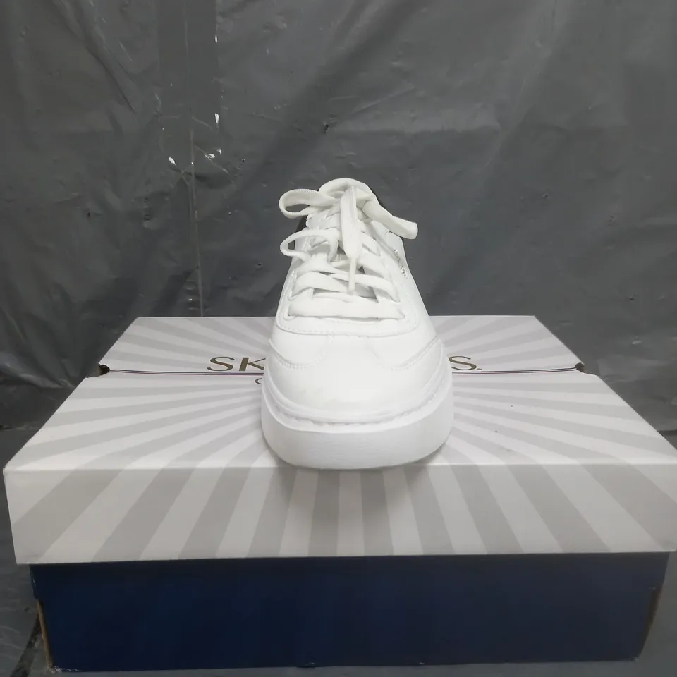 SKECHERS COURT CLASSICS TRAINERS WHITE SIZE 6
