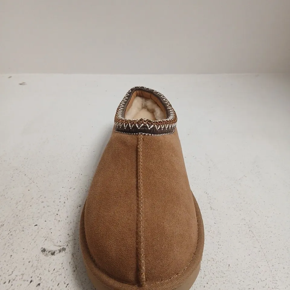 UGG SUEDE SLIPPERS WITH SHEARLING LINING – SIZE 10