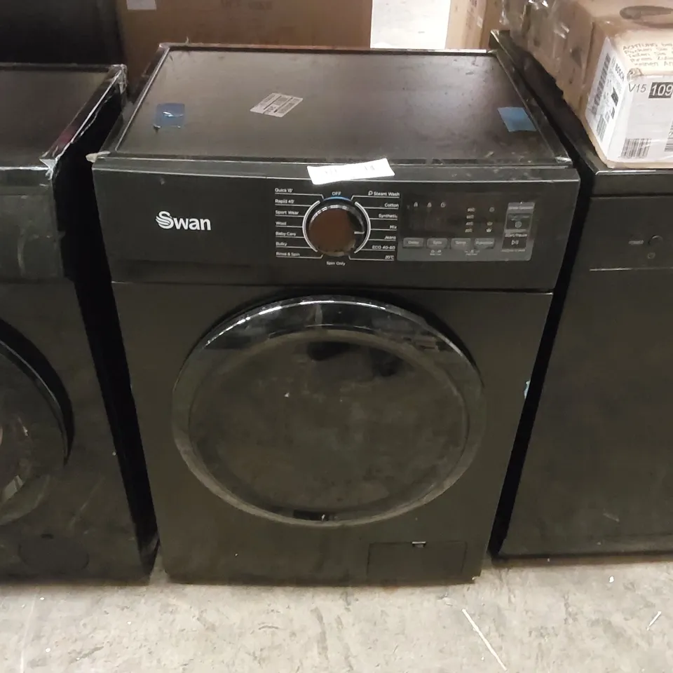 SWAN SW75130B 9KG LOAD, 1400 SPIN FREESTANDING WASHING MACHINE - BLACK