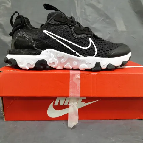 BOXED PAIR OF NIKE REACT VISION SHOES IN BLACK/WHITE SIZE UK 4