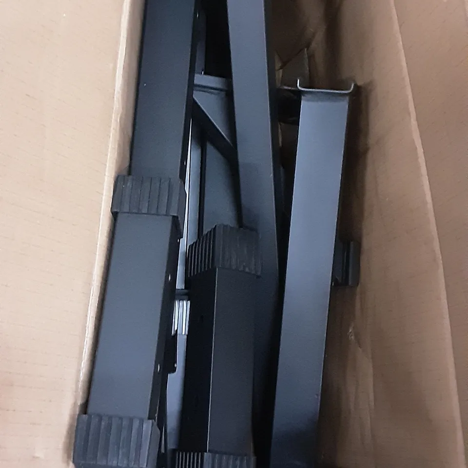BOXED METAL PARTS 
