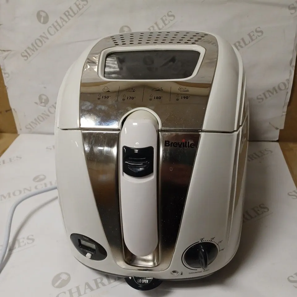 BREVILLE EASY CLEAN DIGITAL FRYER 