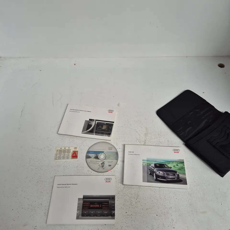 AUDI NAVIGATION SYSTEM PLUS – MANUAL, DISC & WALLET CASE (A3) 
