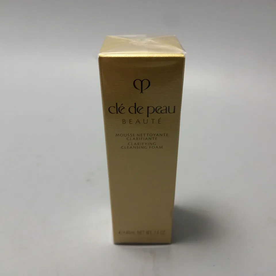 BOXED AND SEALED CLE DE PEAU CALRIFYING CLEANSING FOAM (40ml)