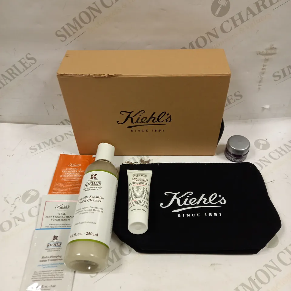 BOXED KIEHL'S SKINCARE COLLECTION GIFT SET TO CONTAIN FACIAL CLEANER, SERUM CONCENTRATE, RADIANCE MASQUE ETC 