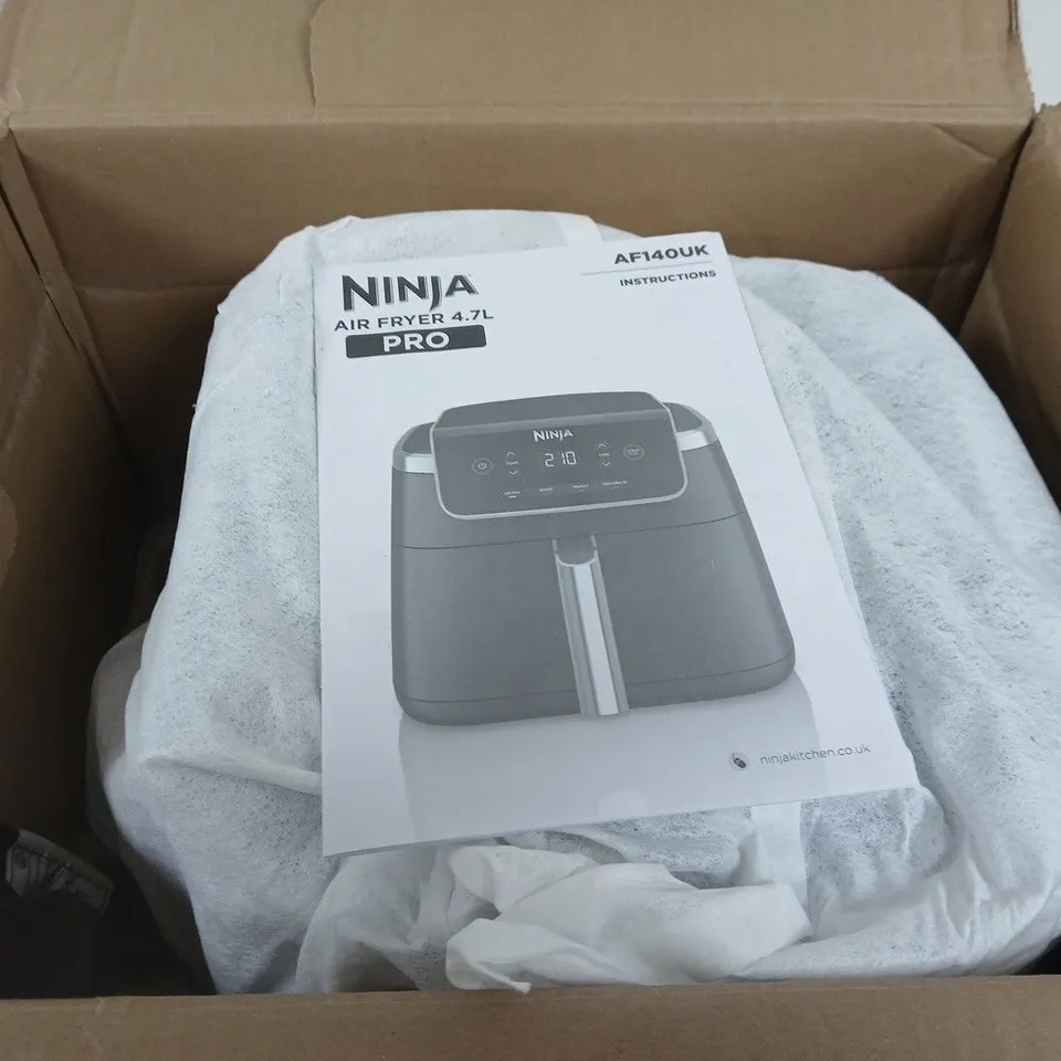 BOXED NINJA AIR FRYER 4.7L PRO