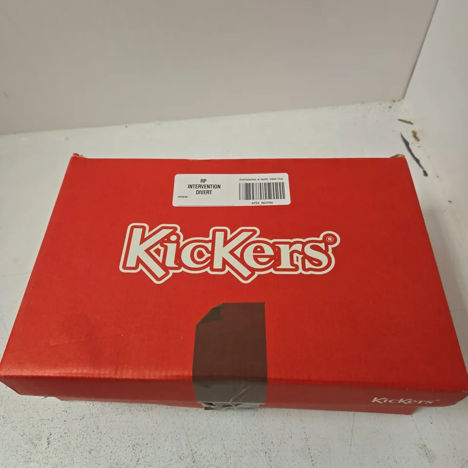 KICKERS BLACK LEATHER LACE-UP SHOES, UK 2 (EU 18) – BOXED