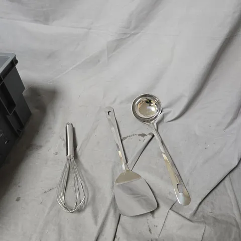 BOX OF ASSORTED CUTLERY INCLUDING SPATULA . LADEL SPOON AND WHISK