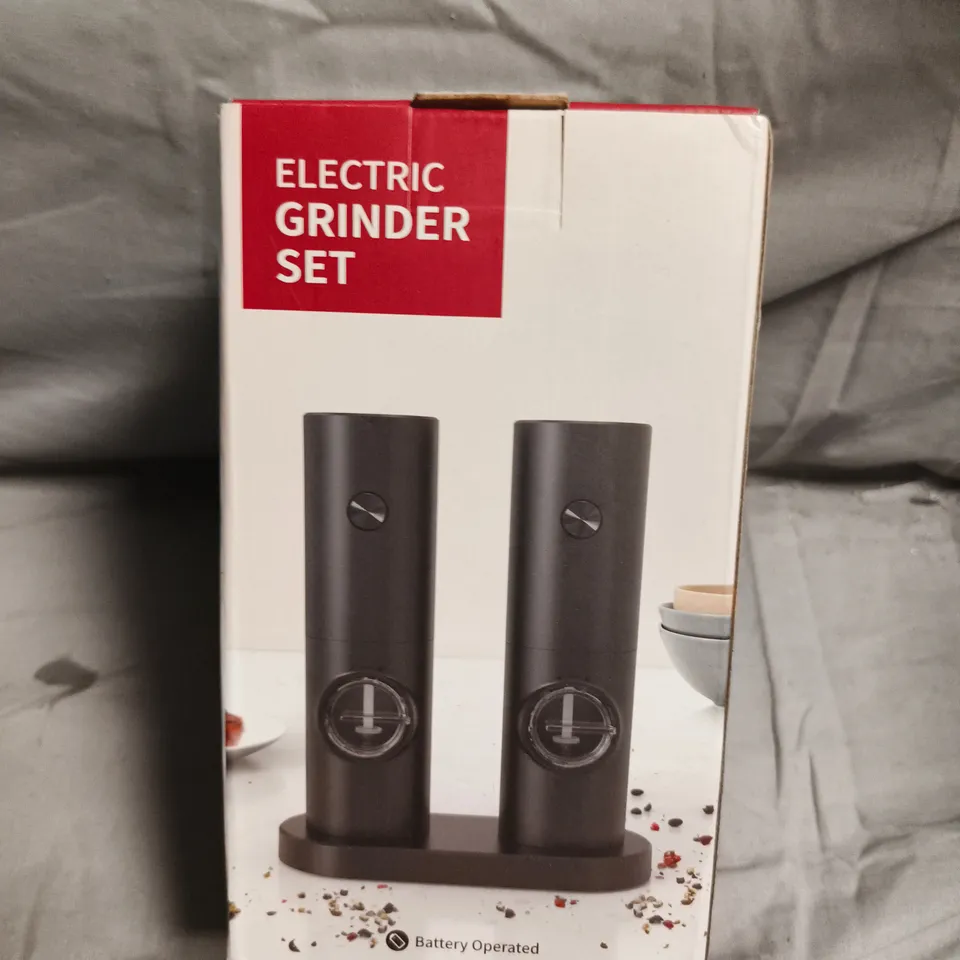 ELECTRIC GRINDER SET – BATTERY OPERATED (BOXED)
