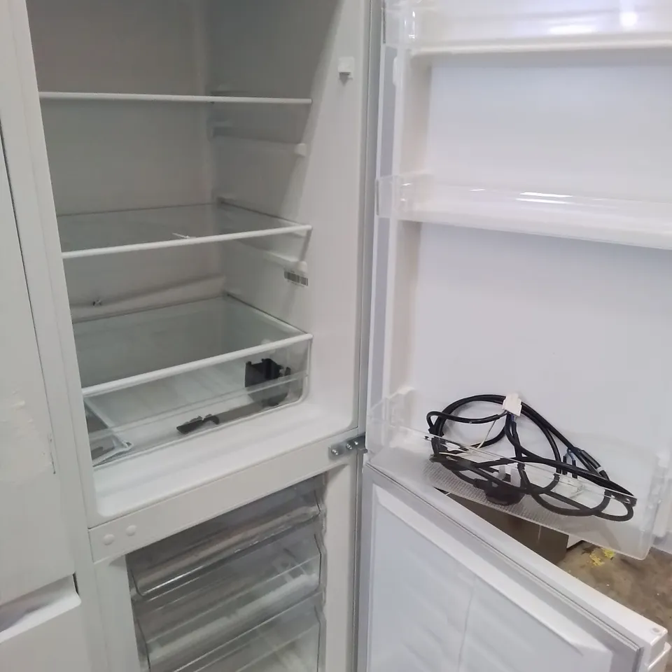 FRIDGEMASTER FREESTANDING 60/40 FRIDGEFREEZER IN WHITE - (MC50175A)