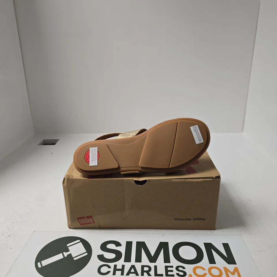 BOXED PAIR OF FITFLOP GRACIE LEATHER SANDALS SIZE UK 7