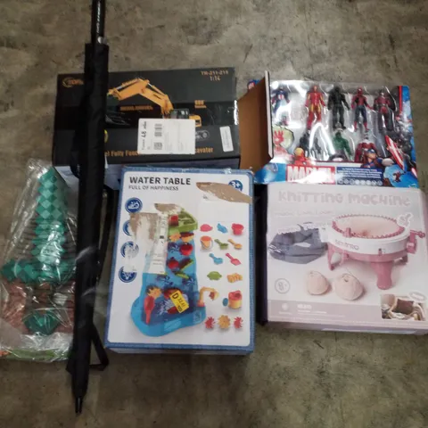 PALLET CONTAINING ASSORTED PRODUCTS INCLUDING KNITTING MACHINE, MARVEL TOYS, WATER TOWER, UMBRELLA, MINECRAFT DIAMOND SWORD TOY & EXCAVATOR TOY