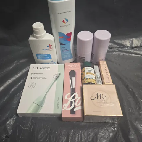 APPROXIMATEY 20 ASSORTED HEALTH AND BEAUTY PRODUCTS TO INCLUDE - GEM SKIN-LOVING DEODORANT - SURI BRUSH HEADS - THE BODY SHOP GINGER SHAMPOO - ETC