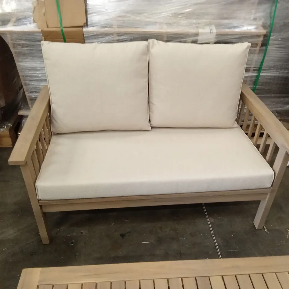 DESIGNER OUTDOOR PATIO SOFA SET WITH COFFEE TABLE