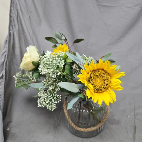 BOX OF APPROXIMATELY 15 ASSORTED ITEMS TO INCLUDE: PEONY FAKE FLOWER BOUQUET 